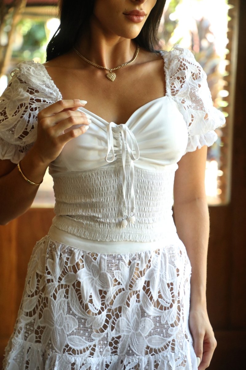 トップス RONEPARK Frill pocket bustier (white) Conjunto Pérola em Algodão Off-White com Bordado Richelieu e Saia
